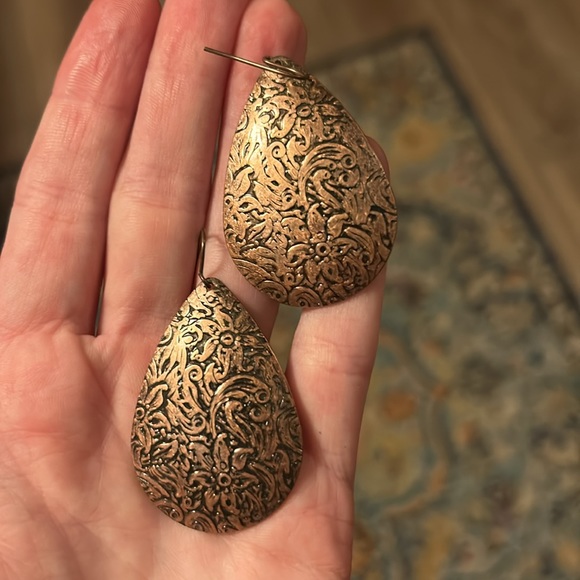Copper drop down earrings - Picture 2 of 2